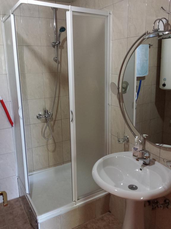 Gjole Apartments Лагадін Номер фото